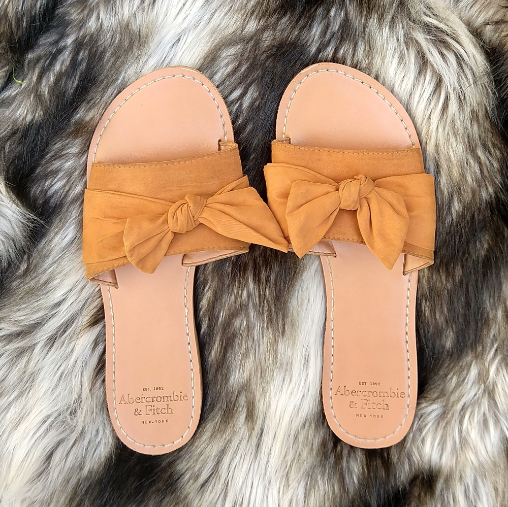 Brown A&F Bow Tie Sandals